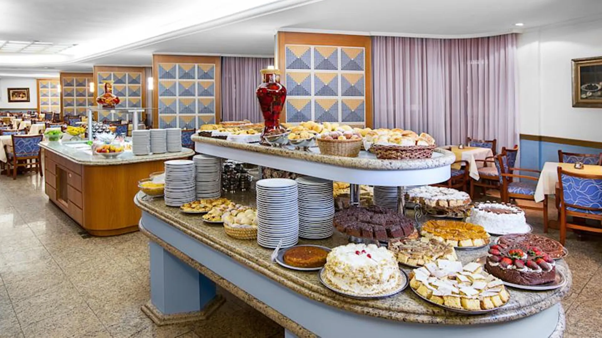 ****  Hotel D'Sintra Balneário Camboriú Brasilien
